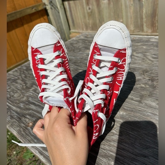 Converse UNT1TL3D Not A Chuck Hi kids  Size 4‎ Shoes Red CTAS High Sneakers - Picture 5 of 7